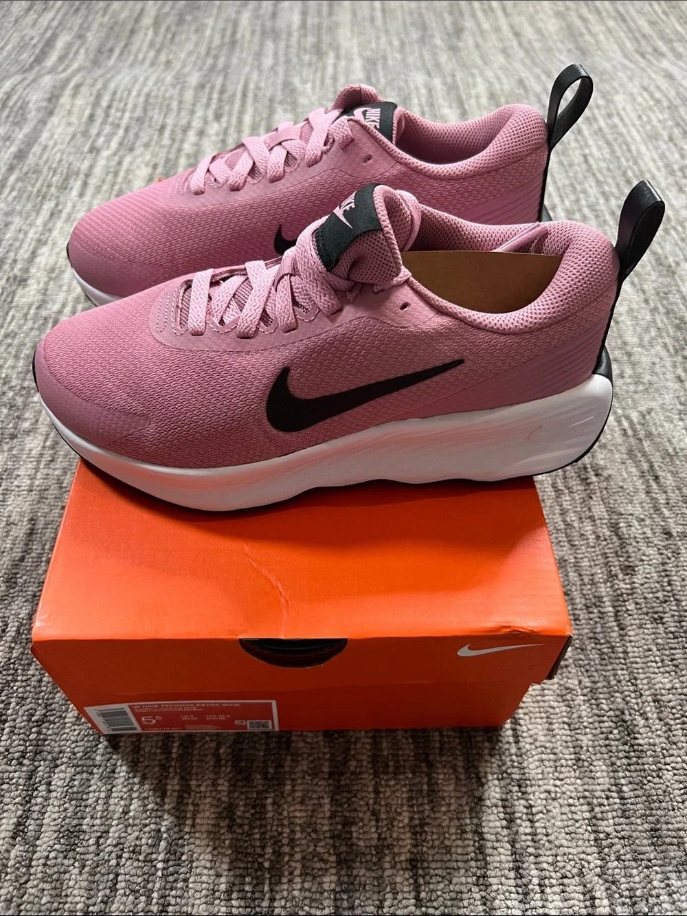 Nike new tag